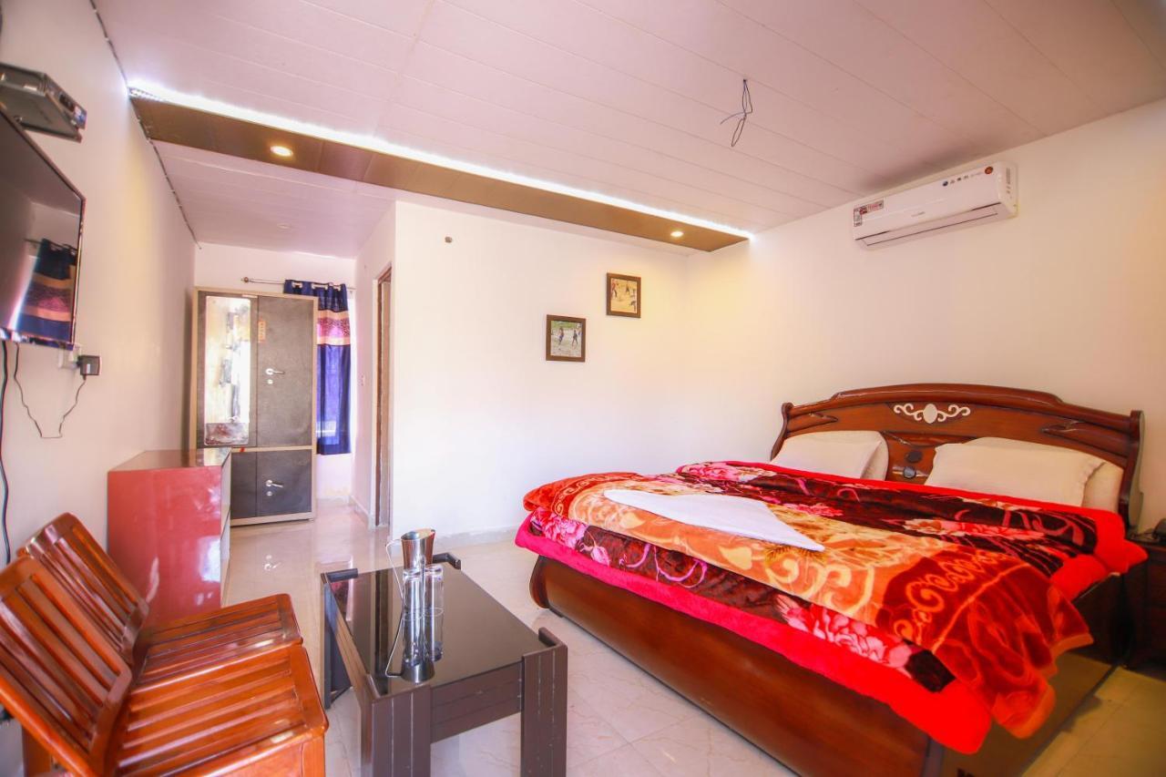 V Resorts Brv Resort Mussoorie Exteriér fotografie